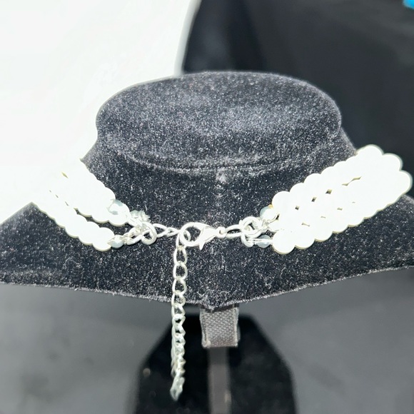 Two necklaces - Picture 3 of 4